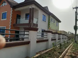 5bdrm House in Kronum, Kumasi Metropolitan for sale
