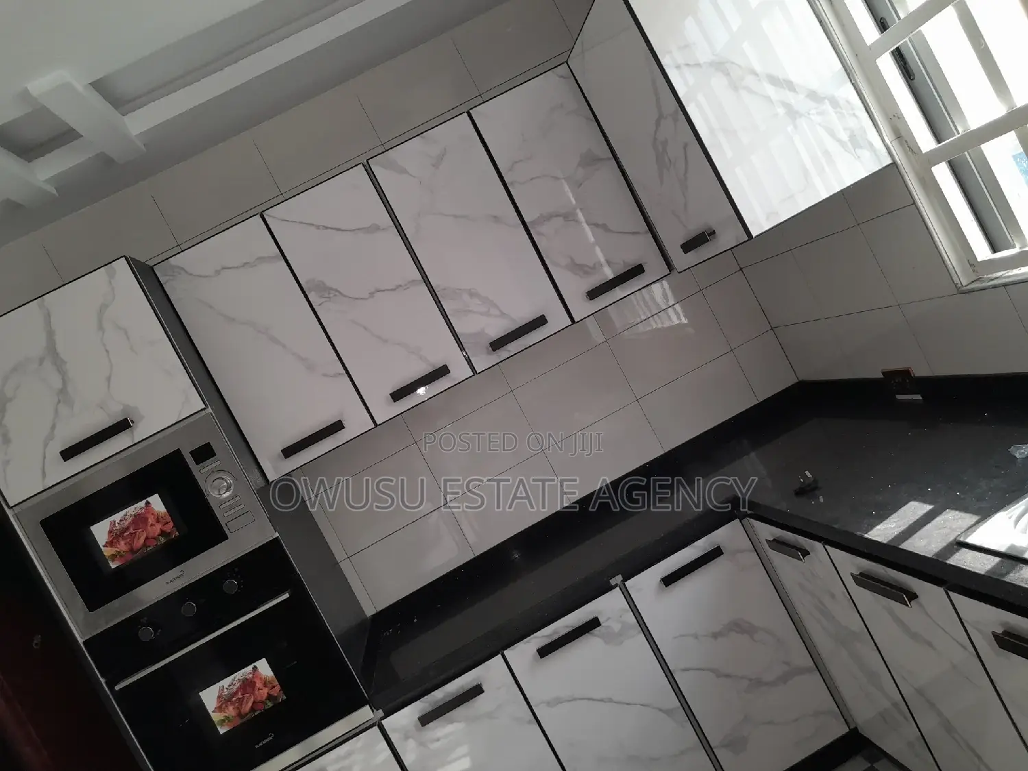 5bdrm House in Kronum, Kumasi Metropolitan for sale