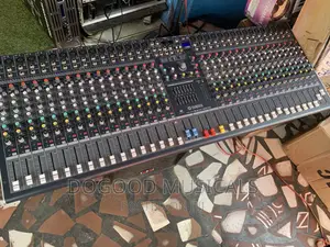 Yamaha SMX-3200 32channel Mixer