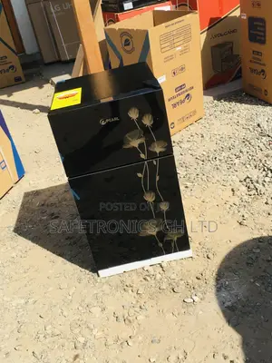 Doubledoor PF-10T Pearl Black Glass Topfreezer Fridge