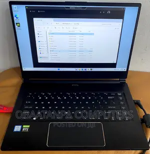 Laptop MSI GS65 Stealth Thin 8RE 16GB Intel Core I9 SSD 512GB