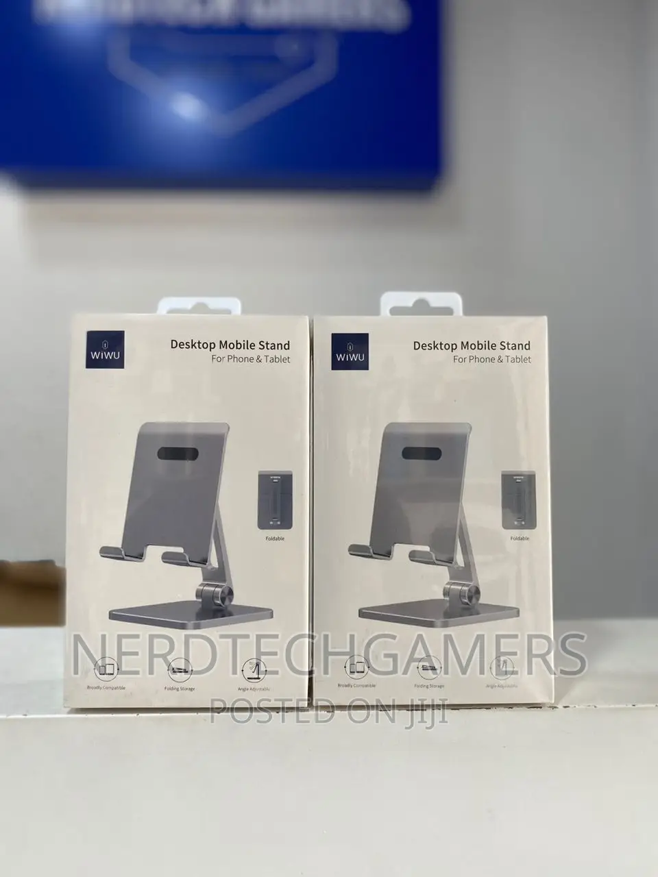 Desktop Mobile Stand