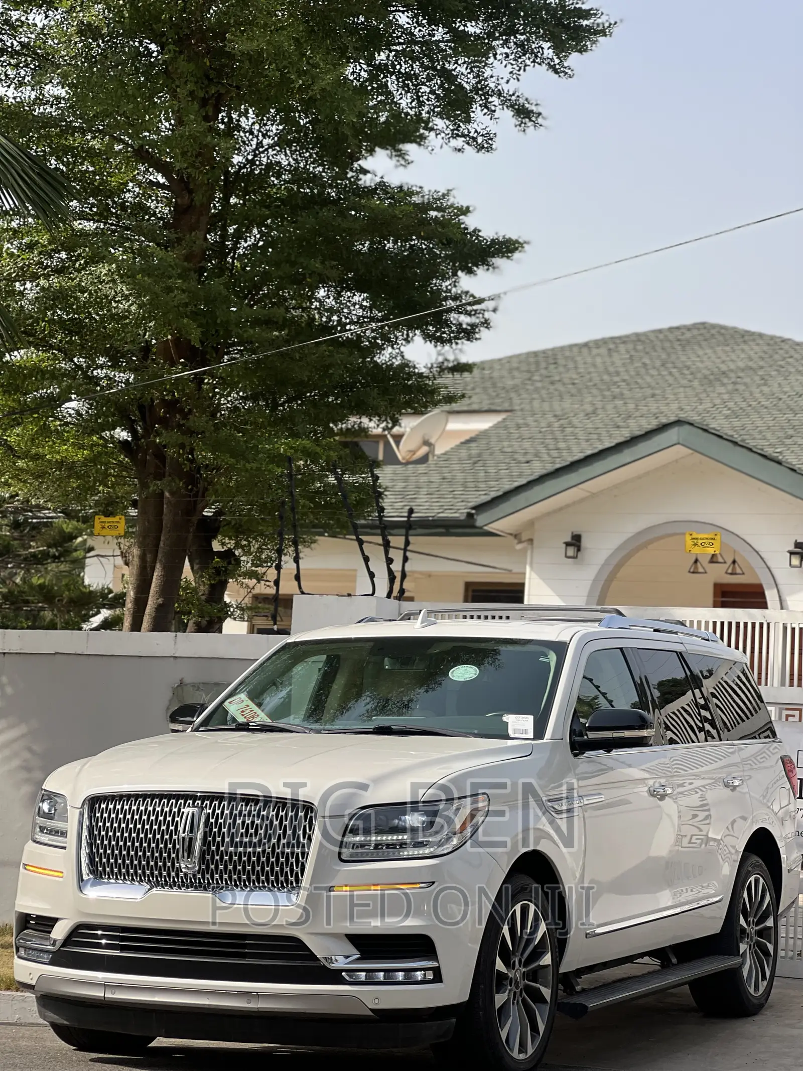 Lincoln Navigator Standard 4x4 2019 White