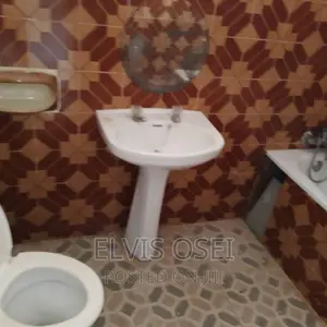 4bdrm House in Onyinase Awoshie for rent