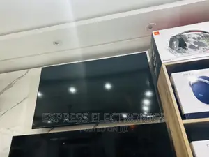 Vivid Clear Pictures UHD Smart 50”Au8000