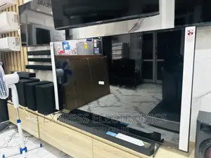 Best Buy for Less 65”Bu8002 UHD Smart Glossy Samsung