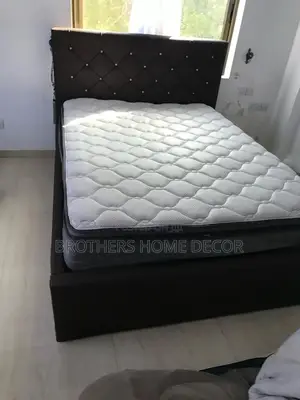 Double Bed, Mattress