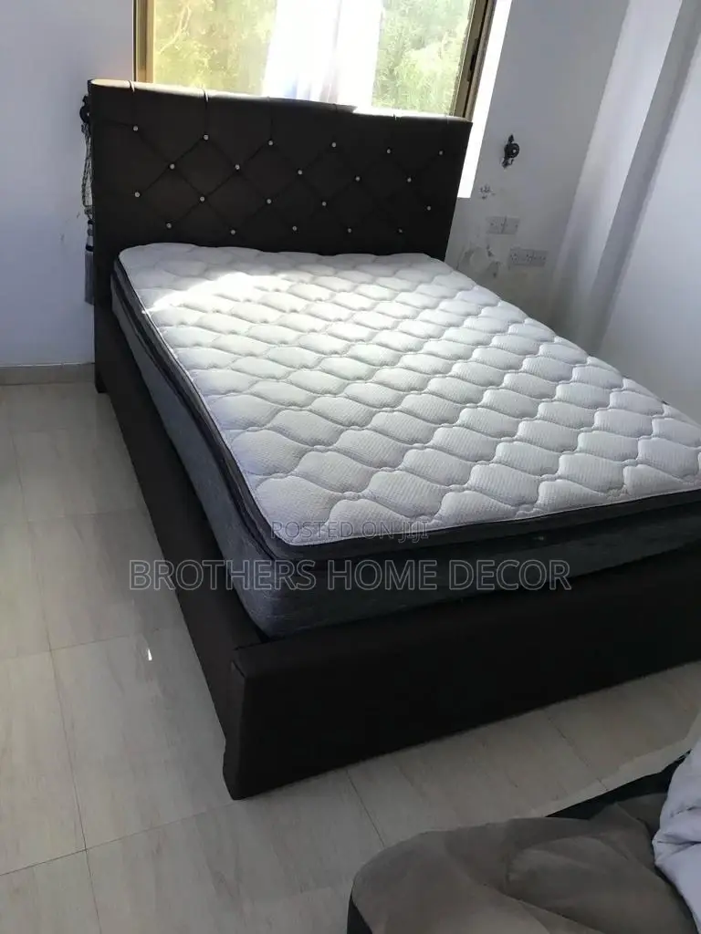 Double Bed, Mattress