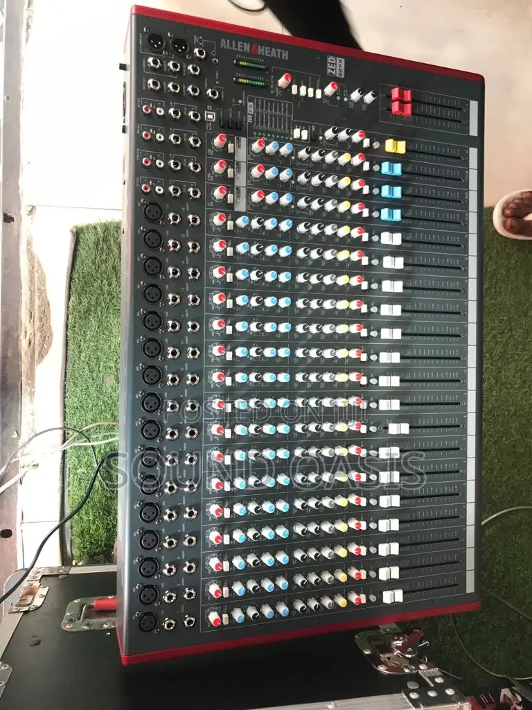 Allen Heath ZED-22FX - 22-Channel Mixer With Onboard FX