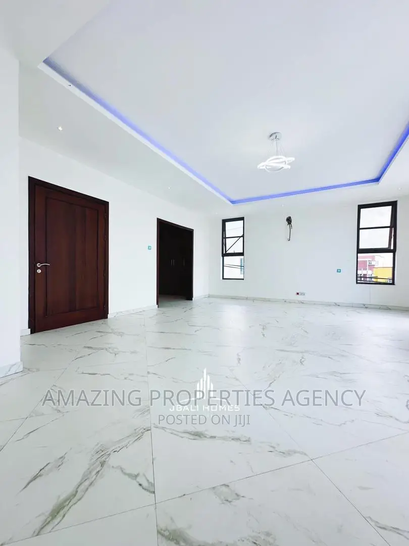 4bdrm House in East Legon for sale