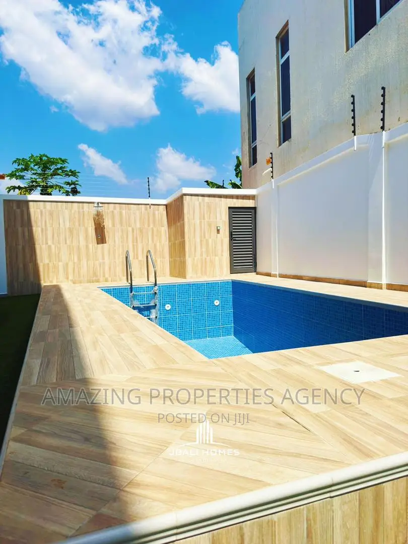 4bdrm House in East Legon for sale