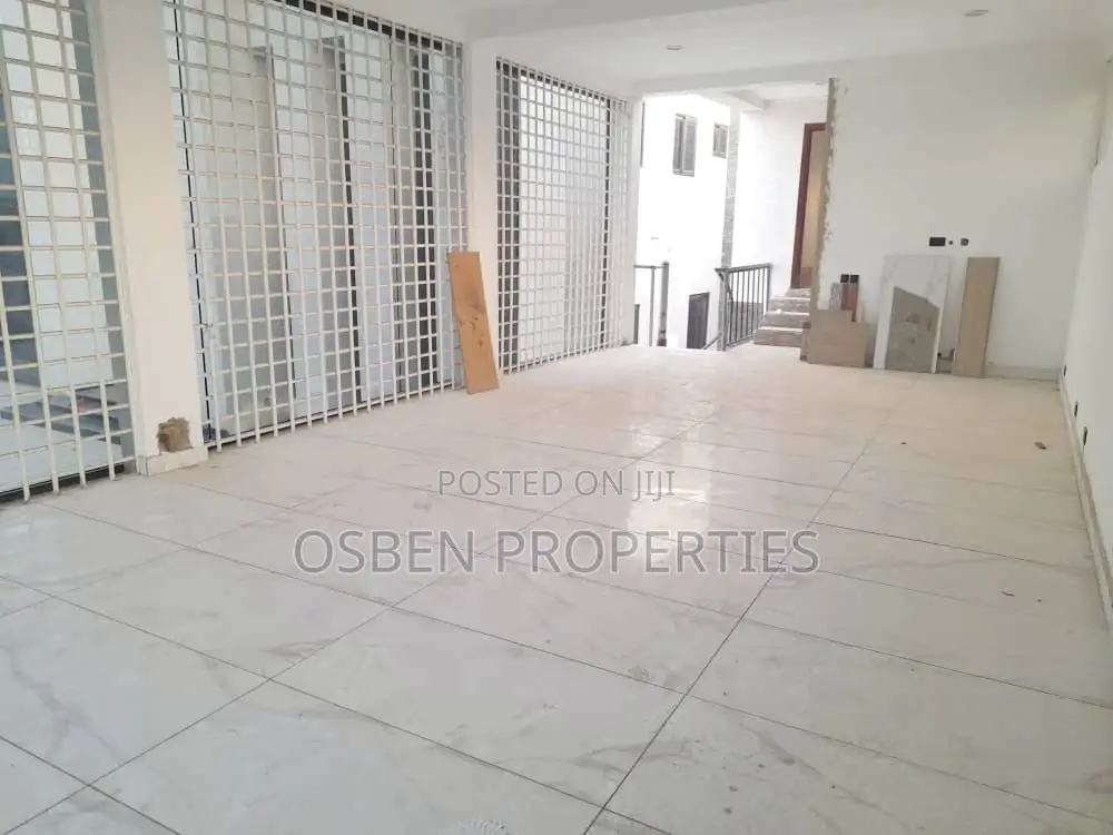 Furnished 8bdrm Mansion in Pleasant Properties, East Legon for sale