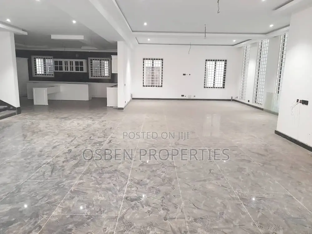 Furnished 8bdrm Mansion in Pleasant Properties, East Legon for sale