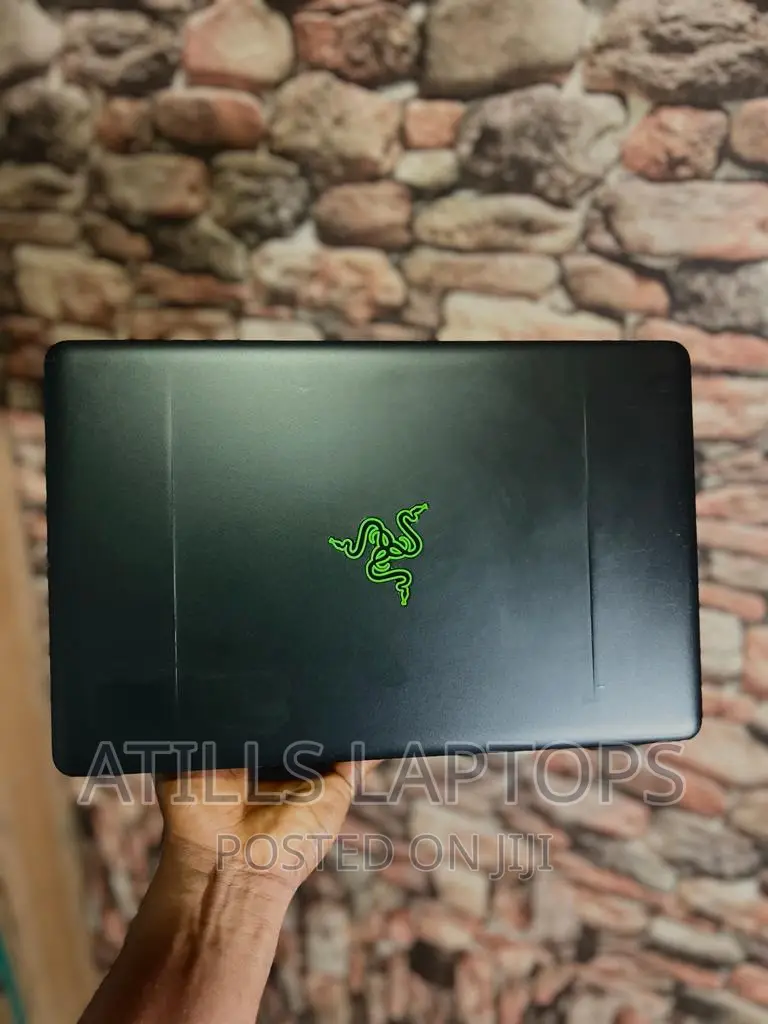 Laptop Razer Blade Stealth 8GB Intel Core I7 SSD 512GB