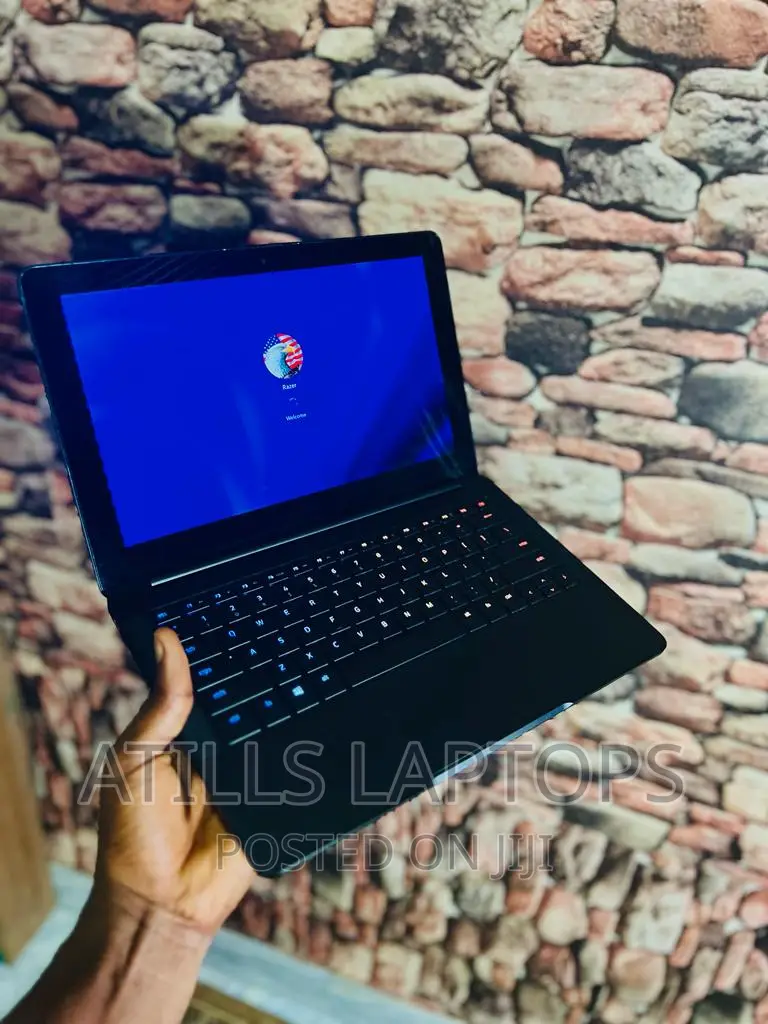 Laptop Razer Blade Stealth 8GB Intel Core I7 SSD 512GB