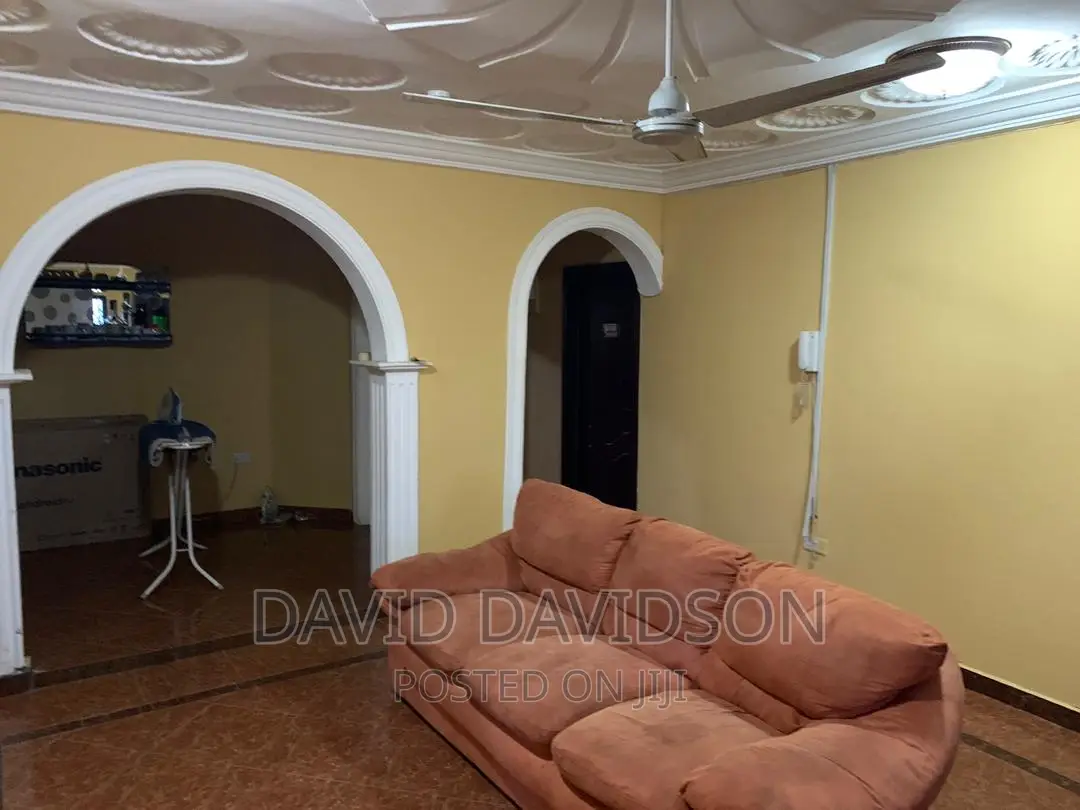 3bdrm Mansion in Executive 3 Bedroom, Tema Metropolitan for rent