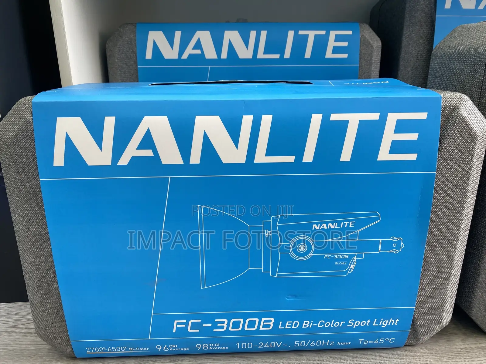 Nanlite Fc300b Bi-color Led Spotlight