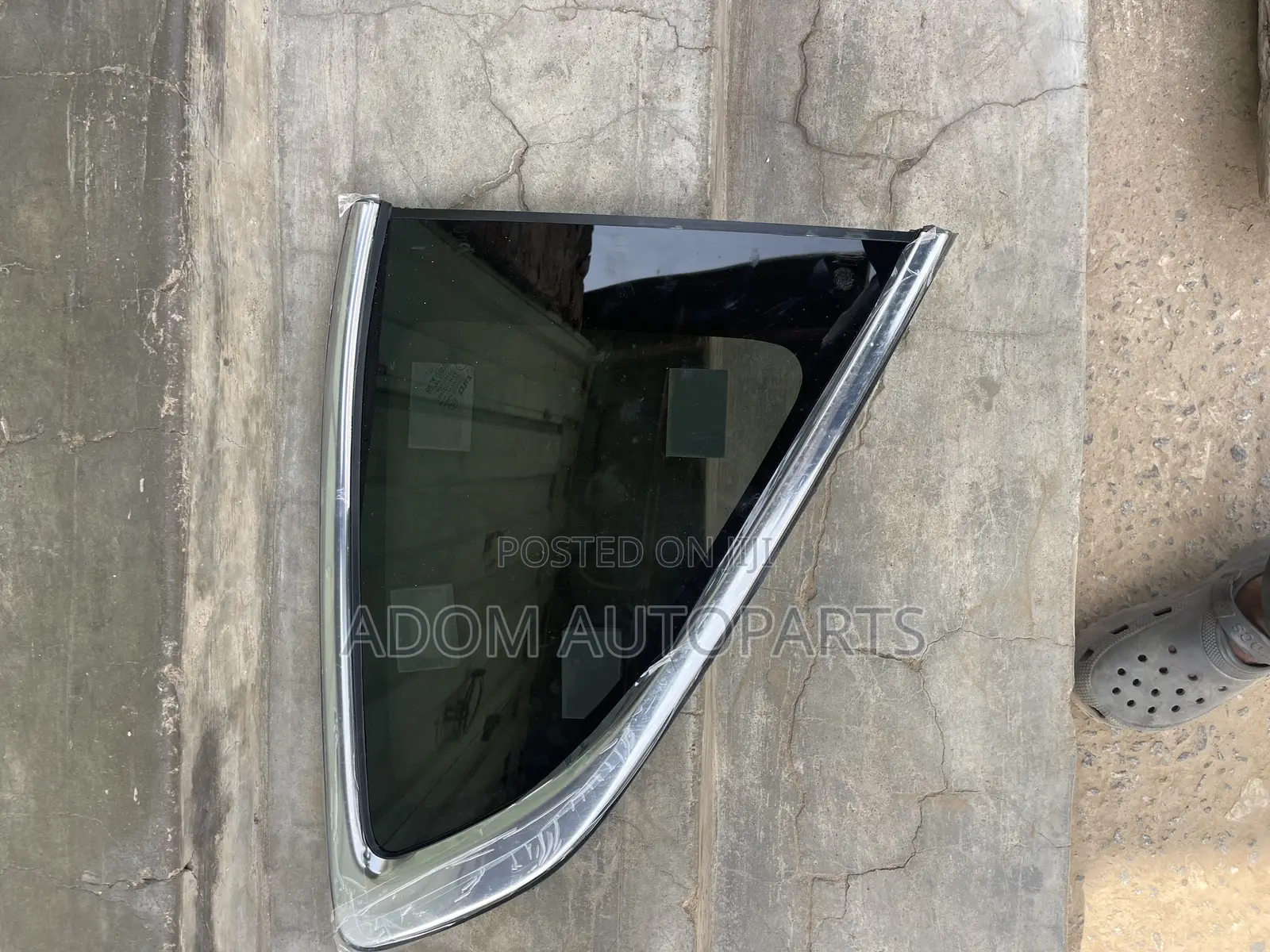 Honda CRV Body Vent Glass 2017 2018 2019 2020 2021 2022