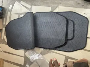 Woolen Carpet or Floor Mat