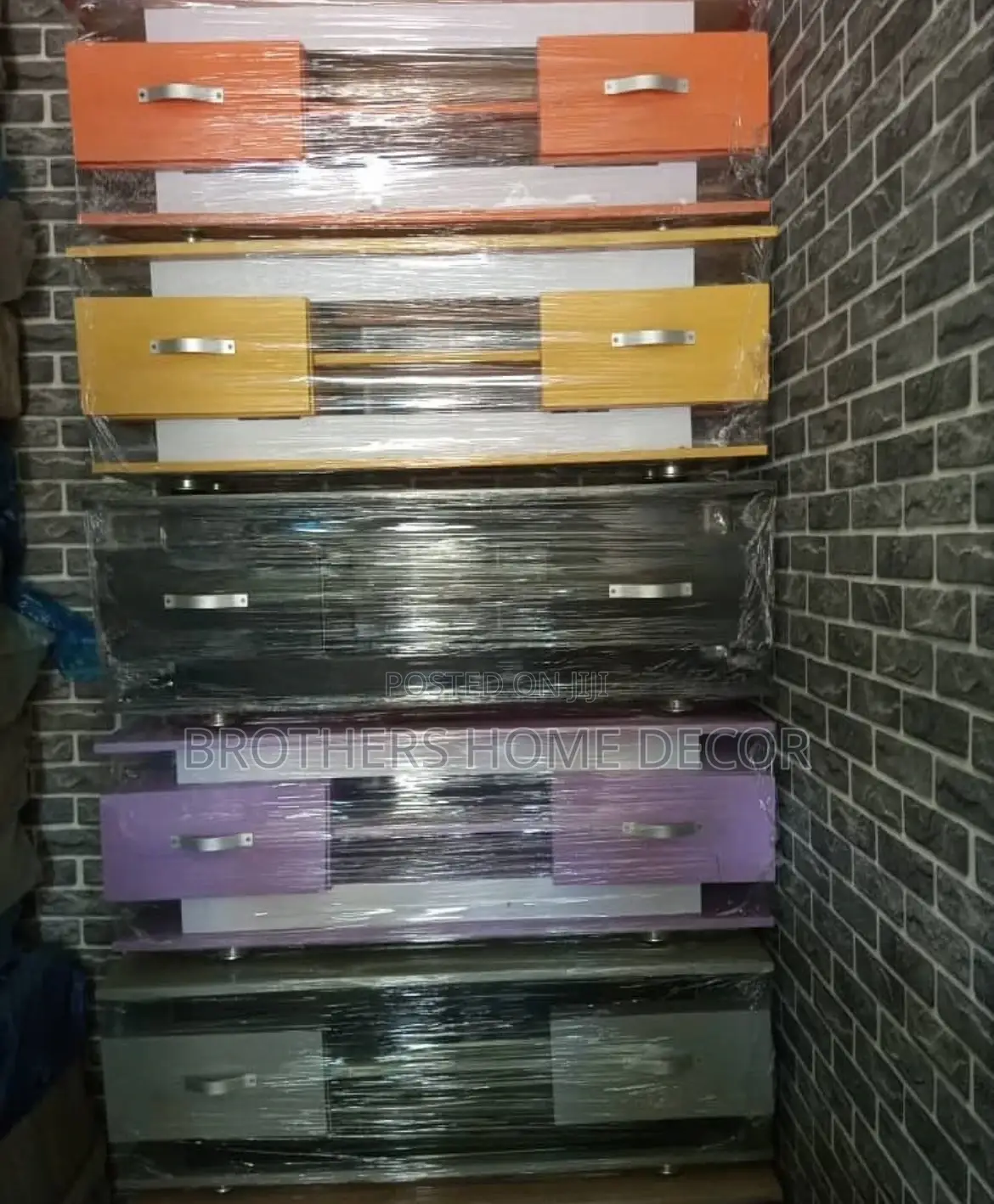 Tv Stand for a Standard Room