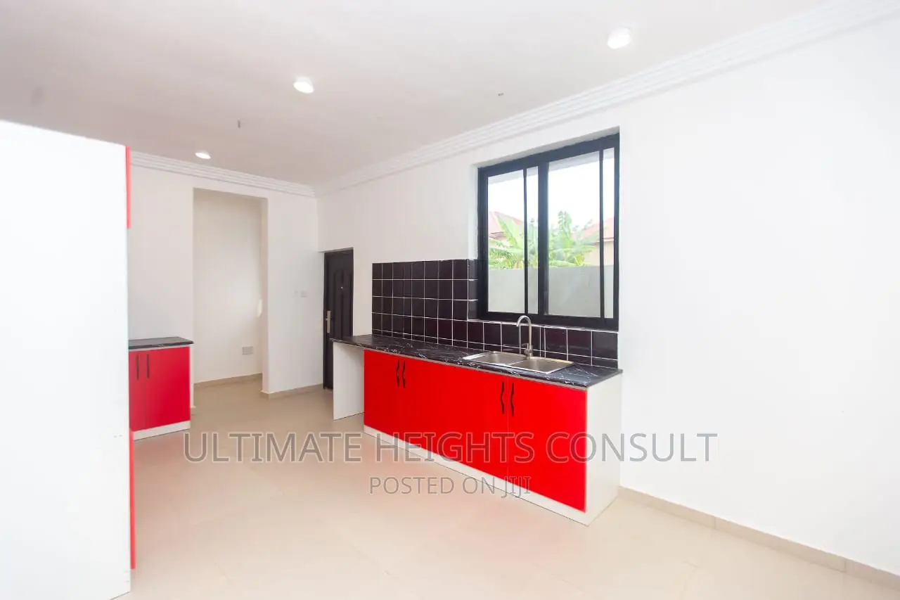 3bdrm House in Oyarifa for sale