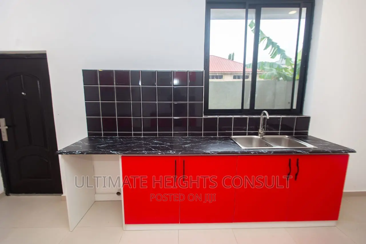 3bdrm House in Oyarifa for sale