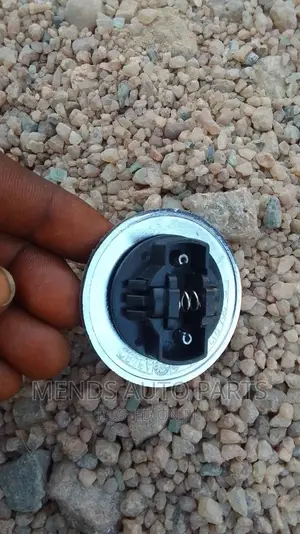 Mercedes Benz Bonnet Crown Available