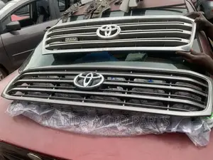 Toyota Landcruiser 2002 Front Grill Available