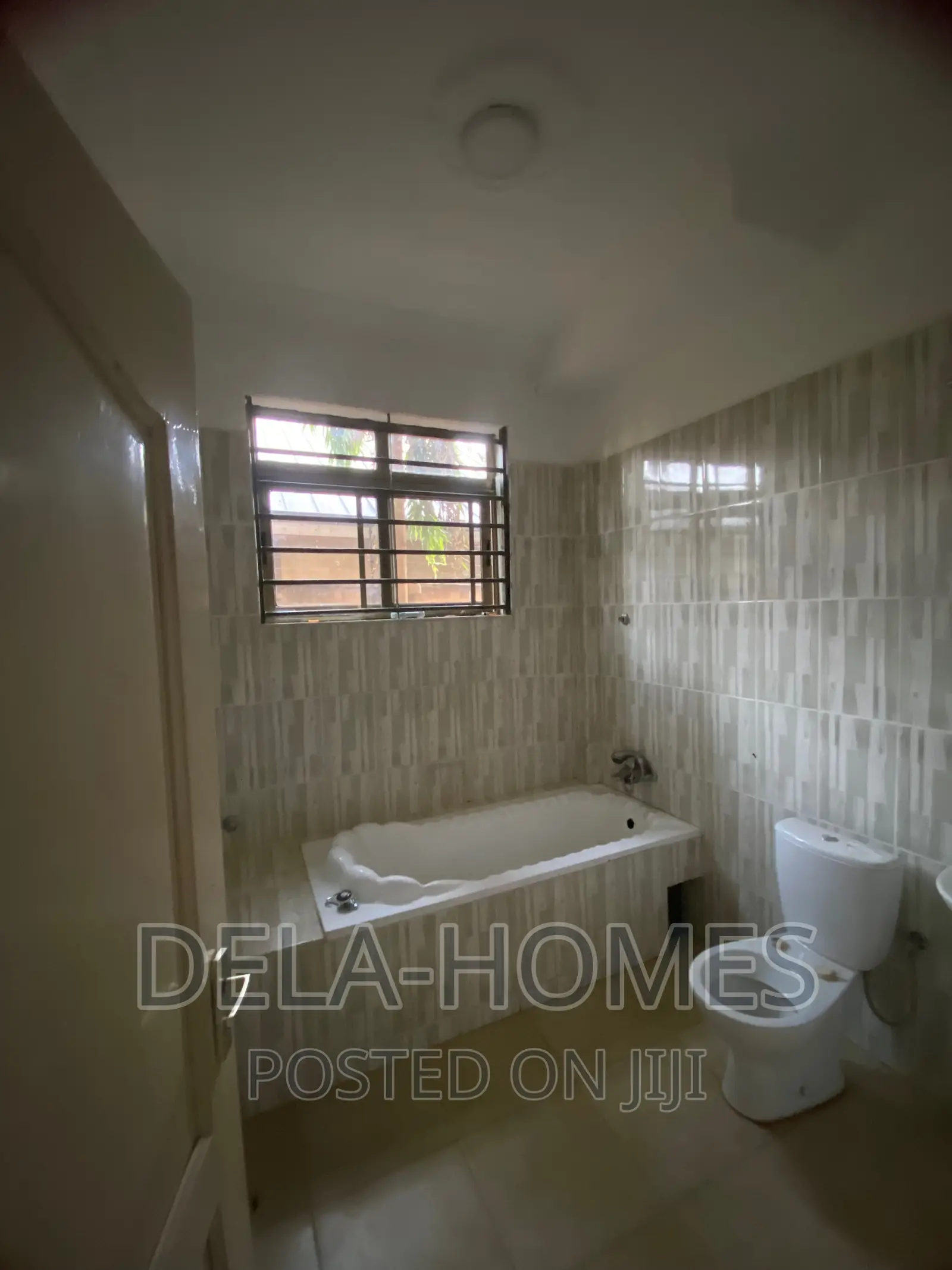 4bdrm Apartment in Ashiyie, Adenta for rent