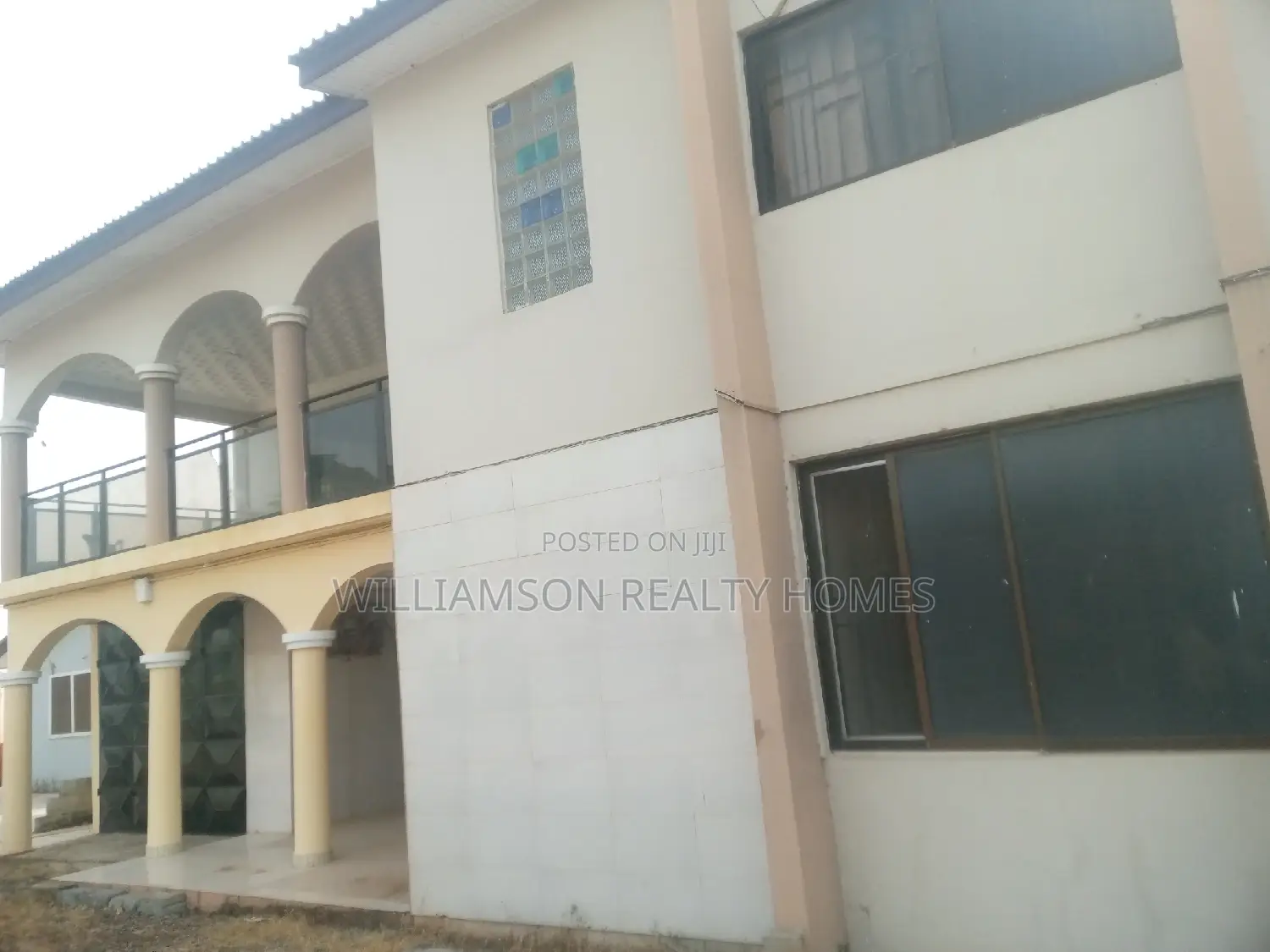 3bdrm Apartment in Hfc Estate, Spintex for rent