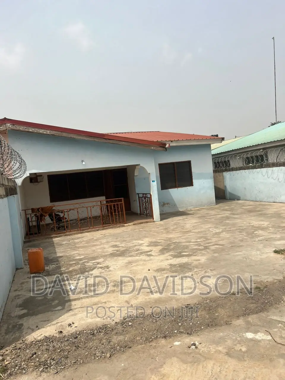 3bdrm Mansion in 3 Bedroom Self, Tema Metropolitan for rent