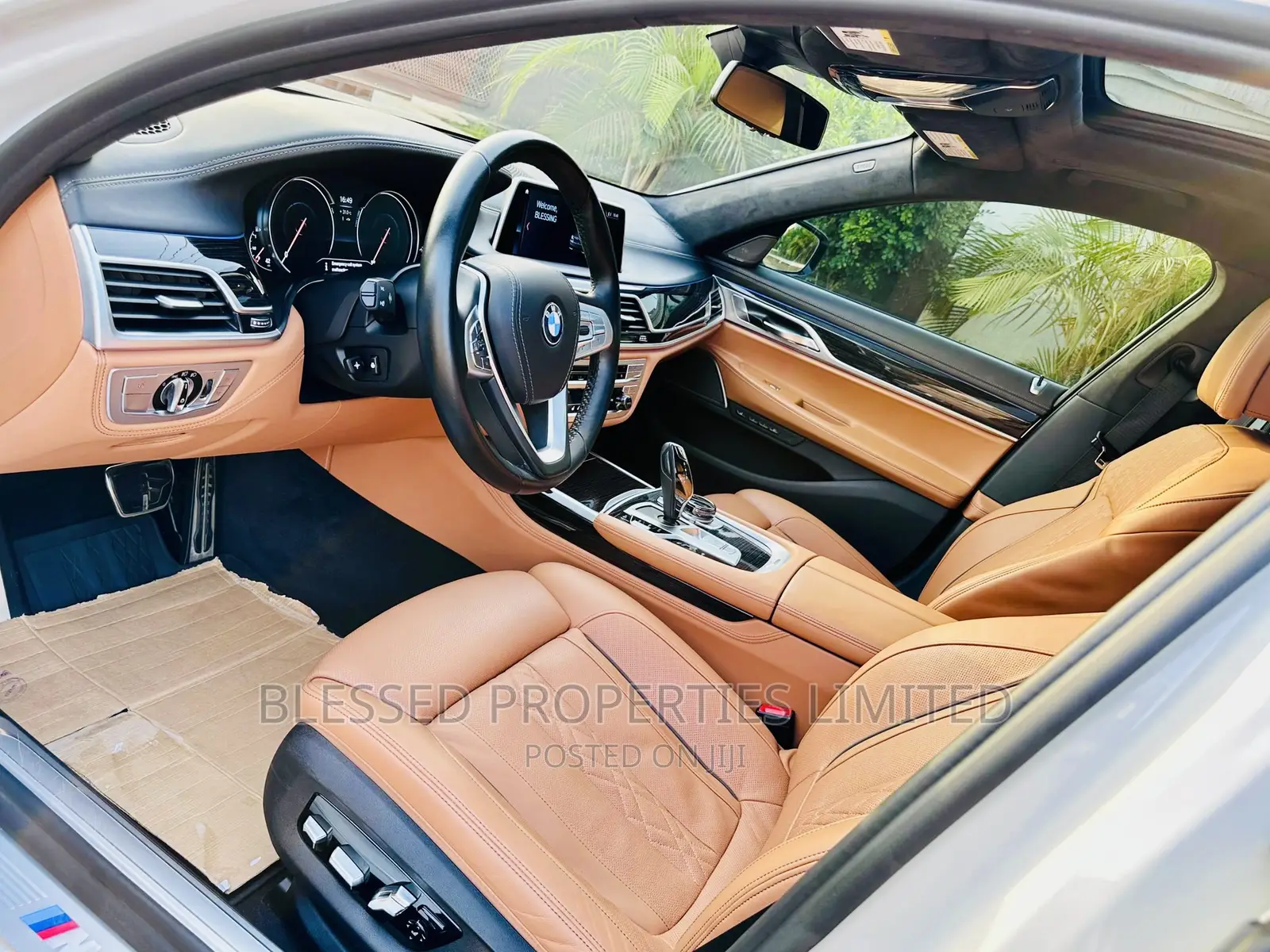BMW 7 Series 2019 White