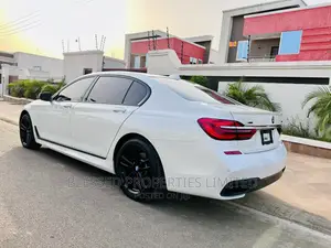 BMW 7 Series 2019 White