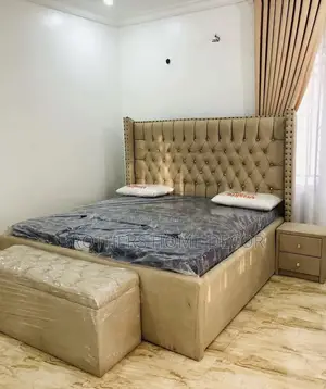 Queen Size Bed, Side Drawers, Ottoman
