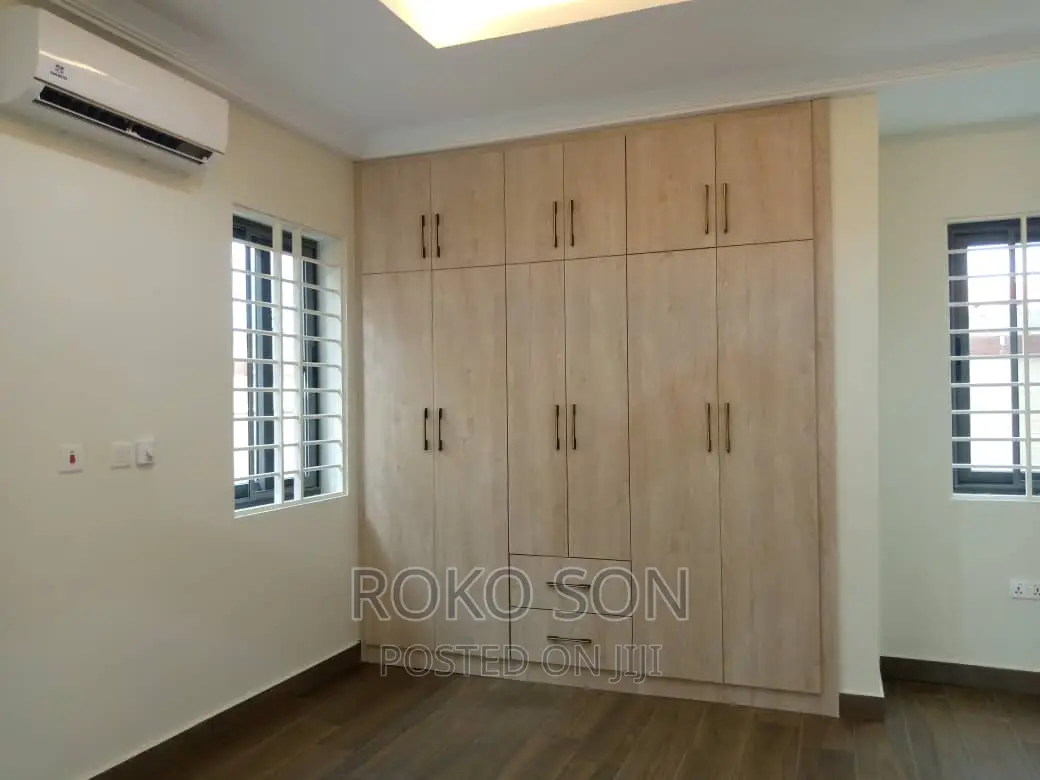 4bdrm Duplex in Dr Roko, Spintex for rent