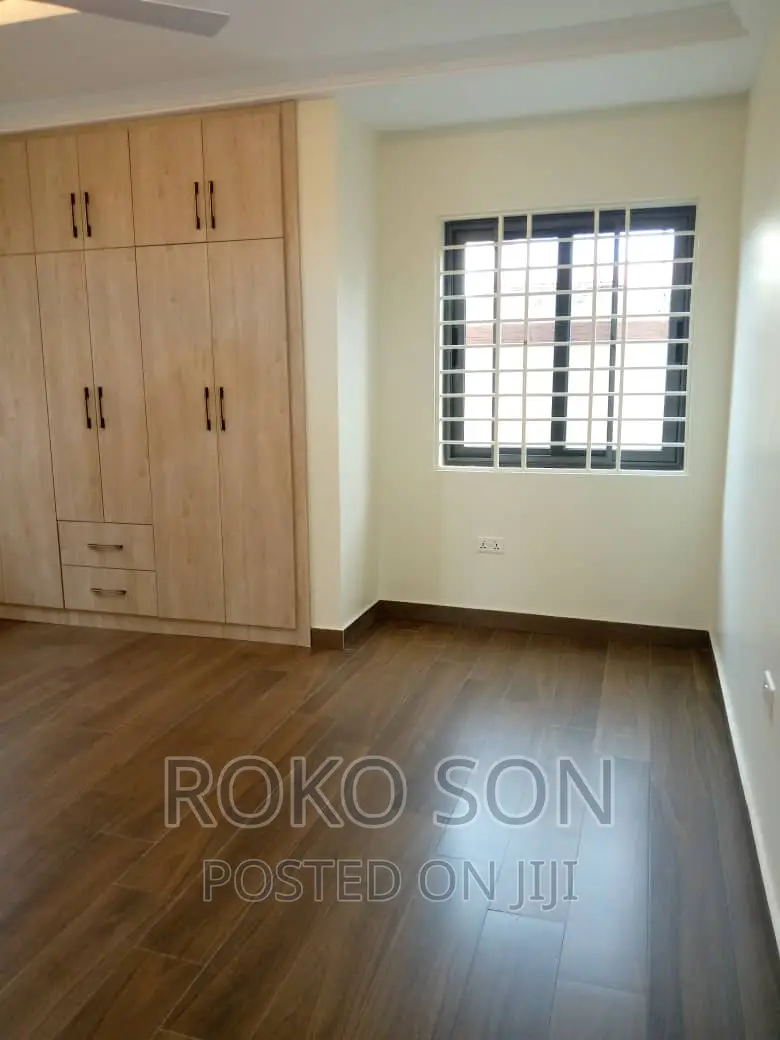 4bdrm Duplex in Dr Roko, Spintex for rent