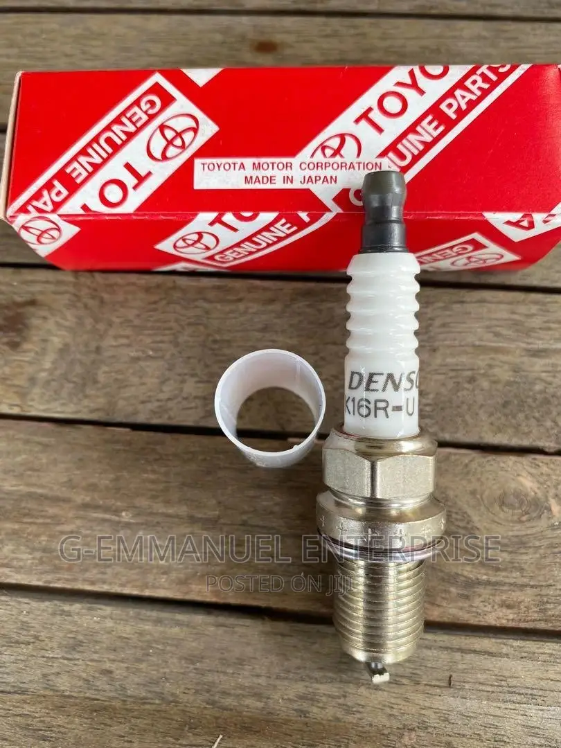 TOYOTA Yaris 2006-08 Spark Plugs Japan. Original.