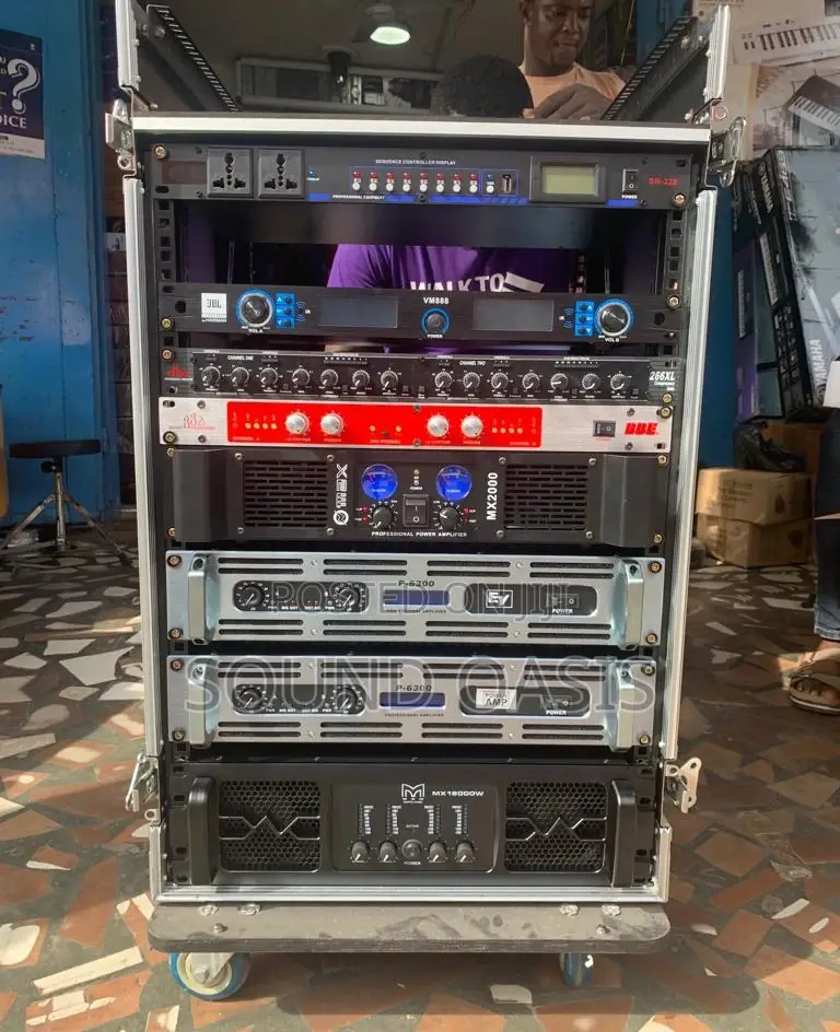 18U Amplifier Rack With Amps, Maximizer, Mic, Sequencer