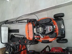 Bridge and Stratton Lawn Mower