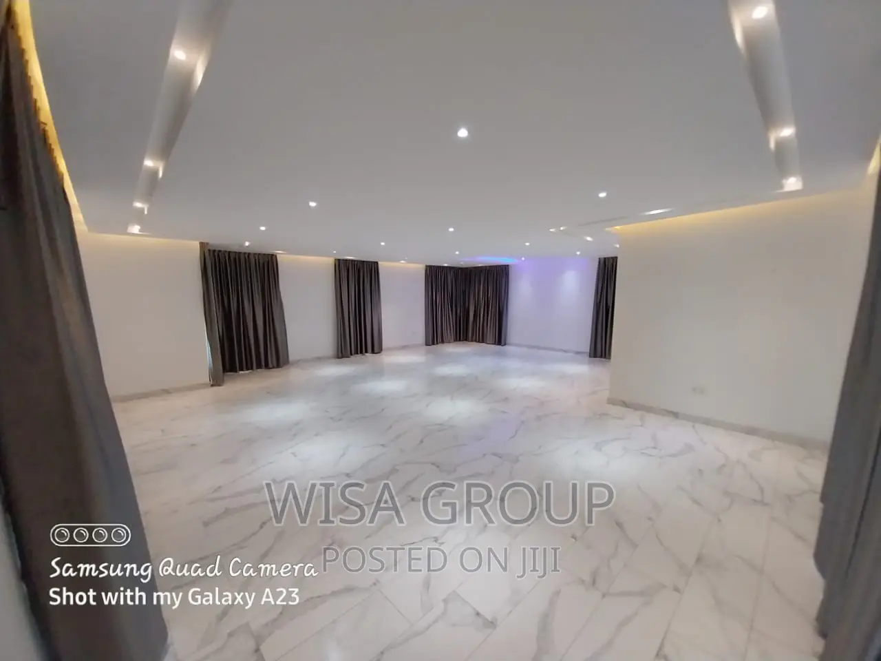 6bdrm Mansion in Wisa Groups, Last Stop for sale