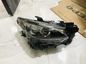 Mazda CX9 2018 Headlight Available