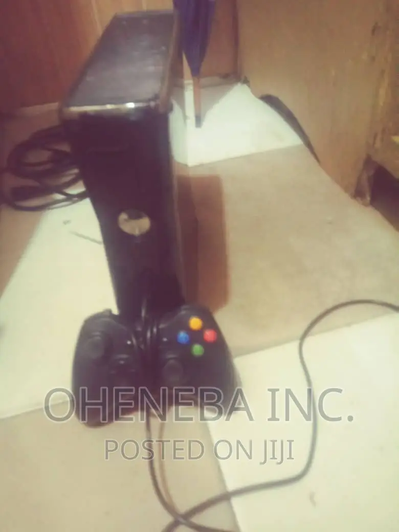 Xbox360 Slim White Black Edition for Sale