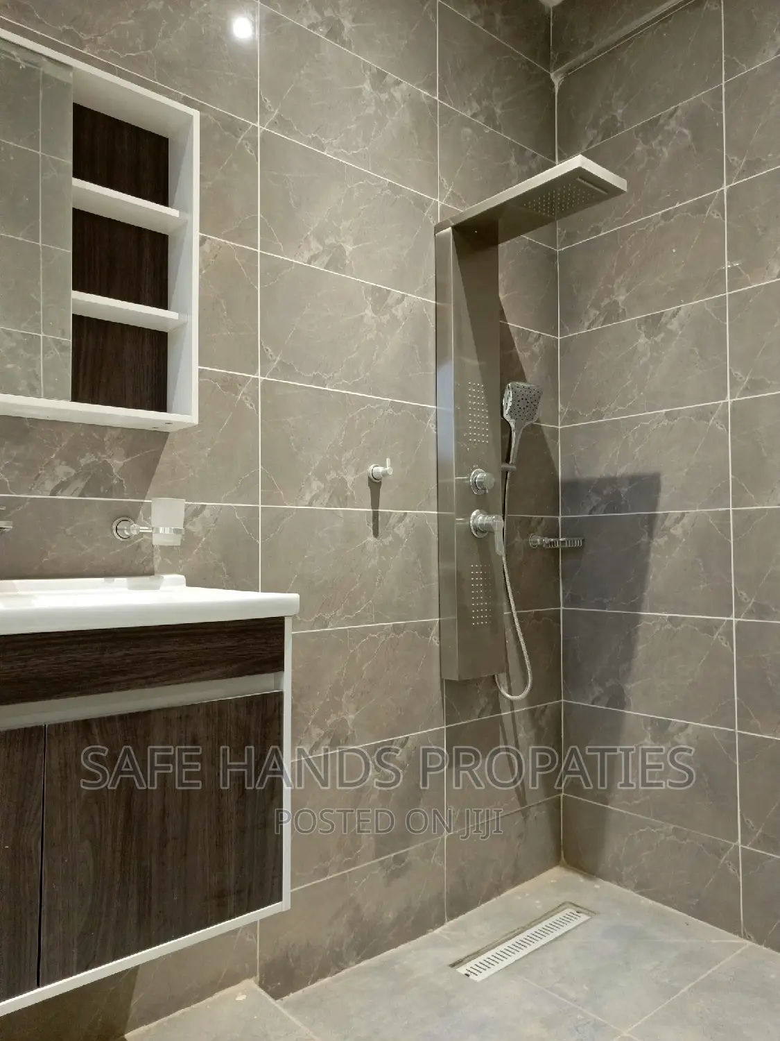 2bdrm Apartment in East Legon for rent