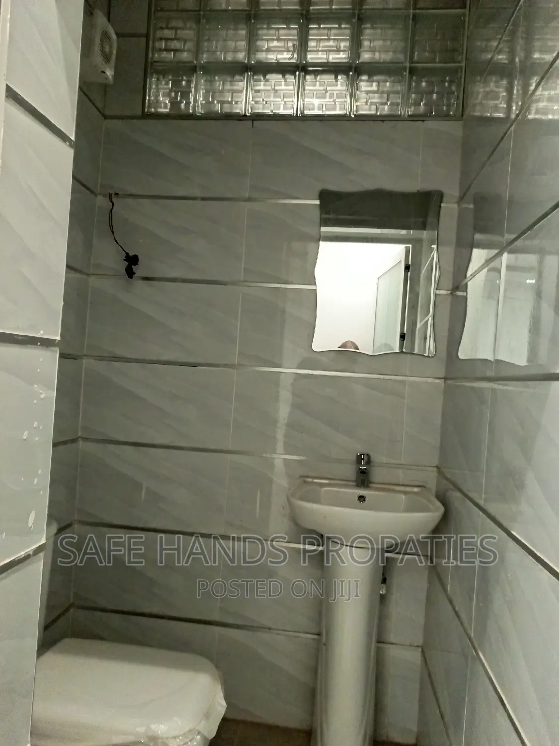 2bdrm Apartment in East Legon for rent