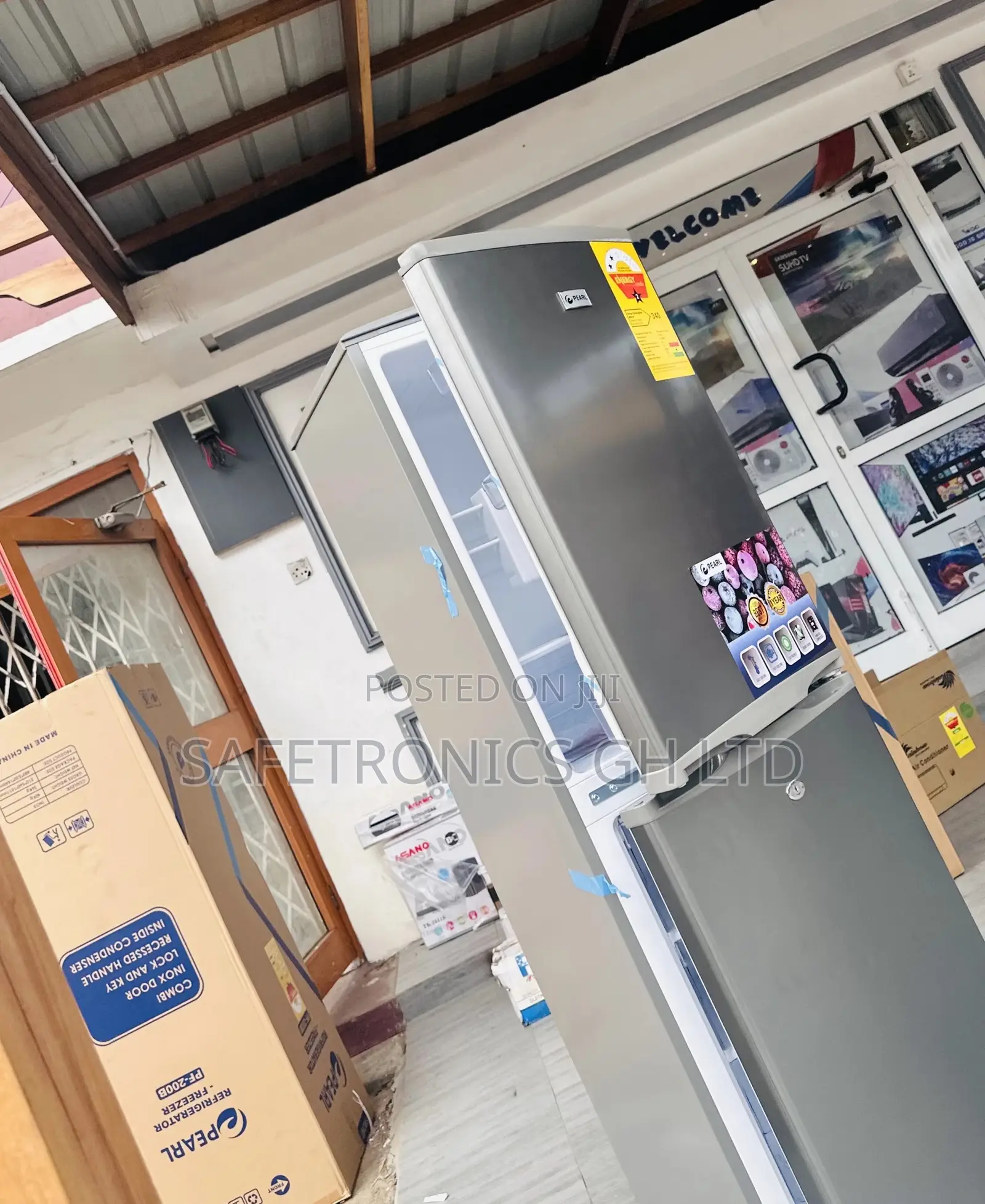 140 Liters Doubledoor Bottomfreezer Pearl Pf-200b Fridge