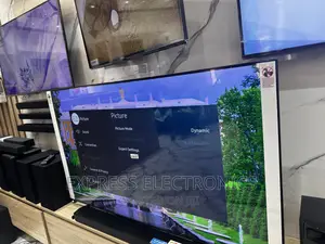 Powerful ~Dynamic UHD Smart Samsung 65”Cu8002 Tv 