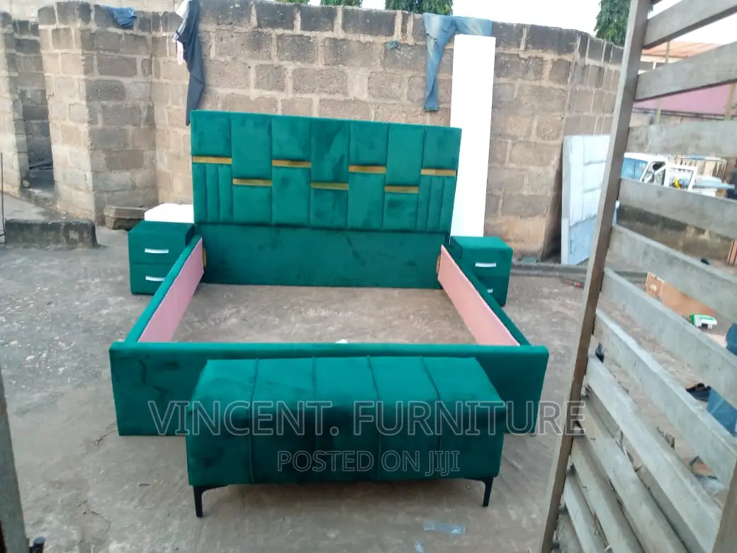Queen Size Bed Frame With Side Drawers and Ottoman