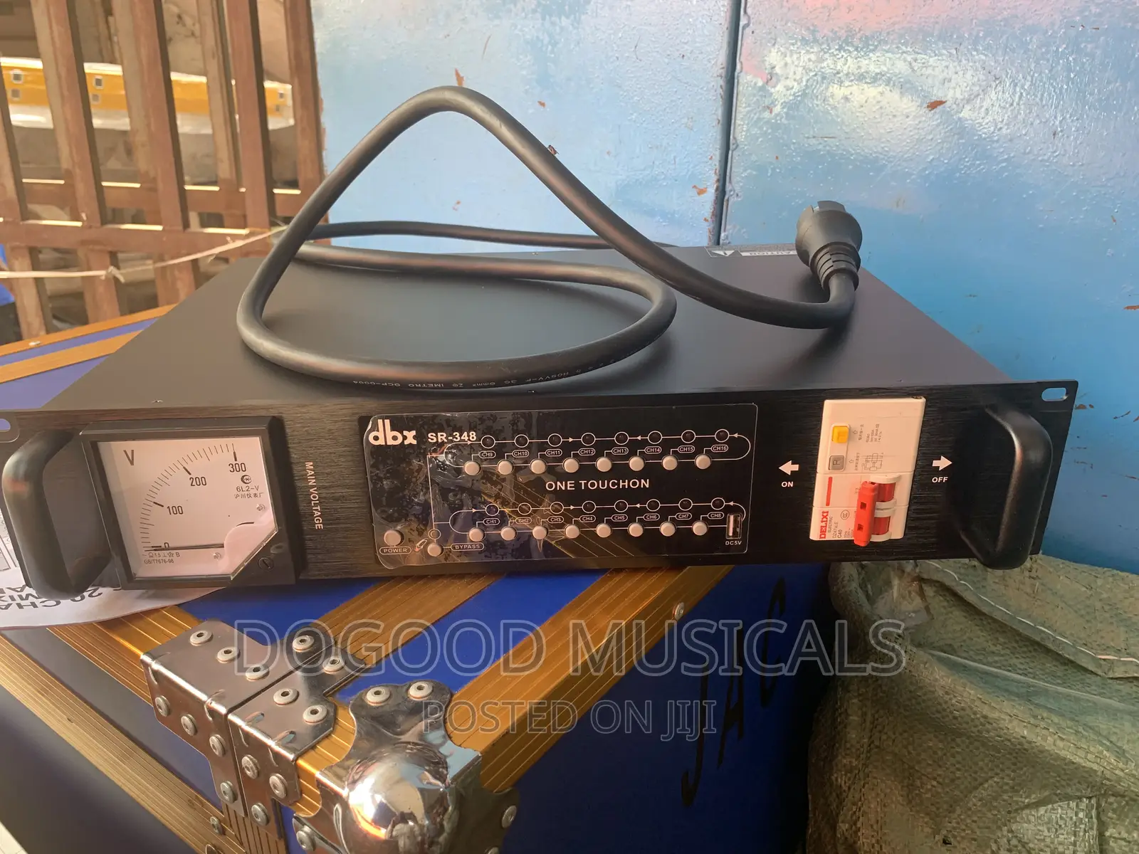 DBX Sr348 16channel Power Sequencer