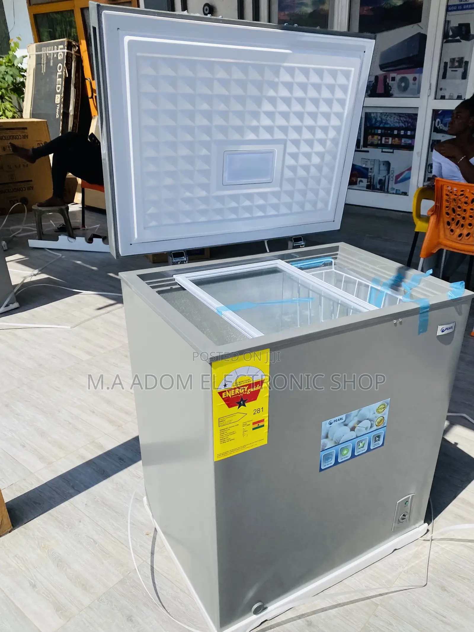 Sealed in Box Pearl PCF-240 Electric Chest Freezer(200ltr) 