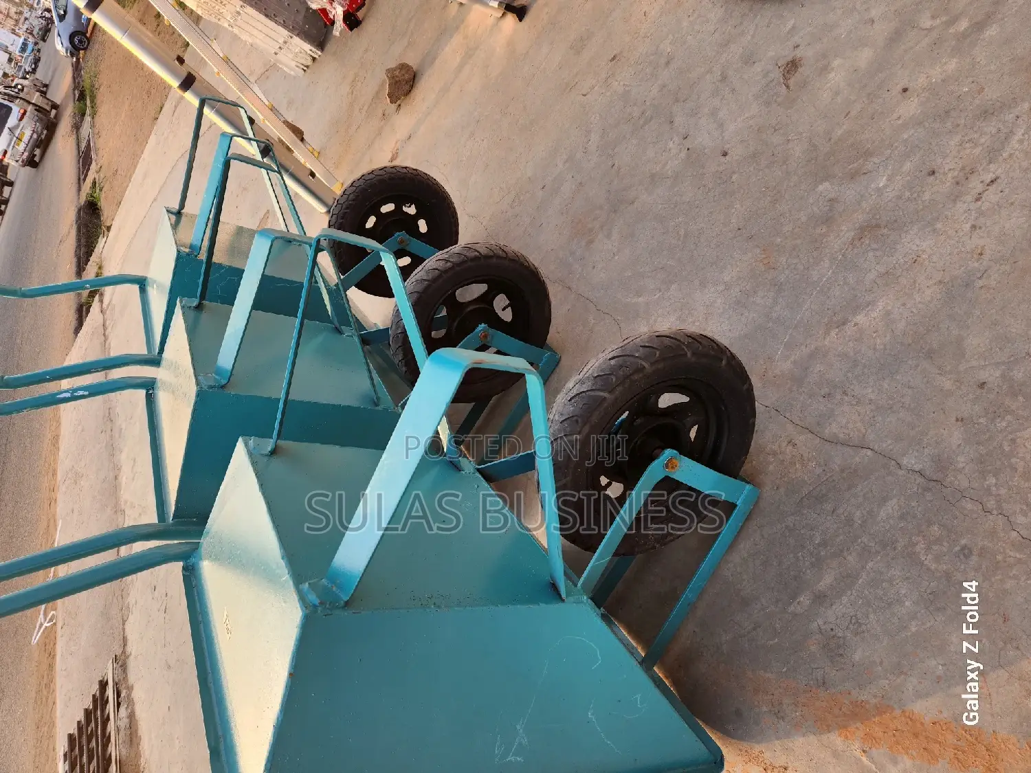 Wheelbarrow